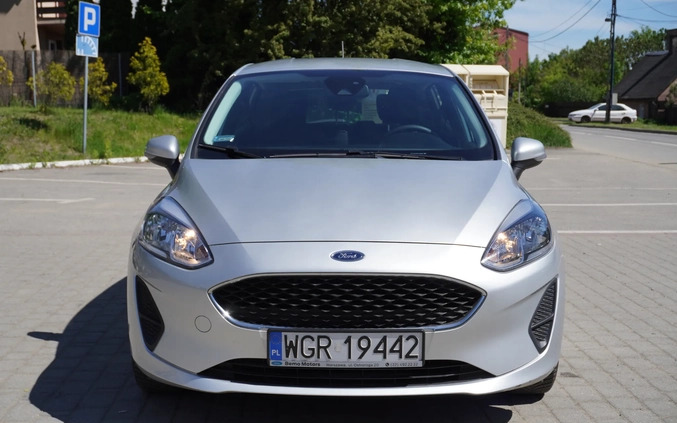 Ford Fiesta cena 38500 przebieg: 102000, rok produkcji 2019 z Katowice małe 301